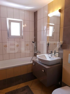 Apartament de 3 camere, Lux , 65 mp, zona Iulius Mall - imagine 10