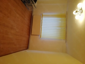 Vând apartament proprietate persolala - imagine 2