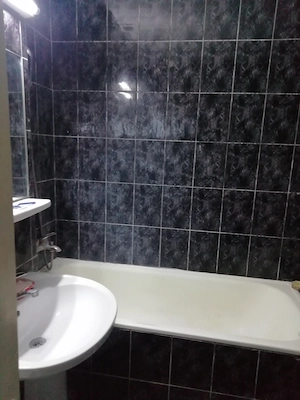 Vând apartament proprietate persolala - imagine 6