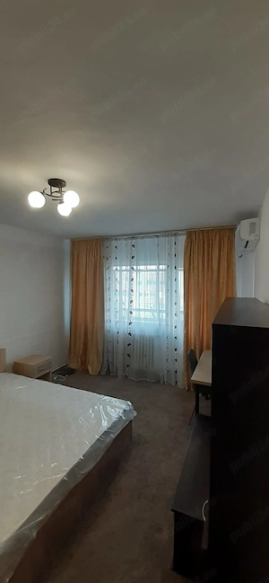 Garsoniera decomandata de inchiriat 35 mp zugravita mobilata utilata proprietar bloc mixt 1982 - imagine 3