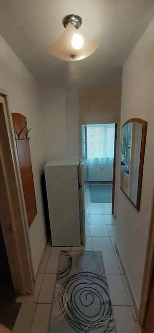 Garsoniera decomandata de inchiriat 35 mp zugravita mobilata utilata proprietar bloc mixt 1982 - imagine 8