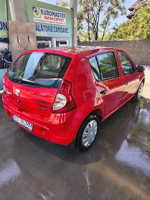 Dacia Sandero 2011 - imagine 4