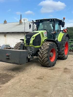 Tractor Claas Axion 870 - imagine 3