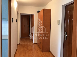 Apartament de vanzare cu 2 camere, zona Sagului, Decomandat - imagine 4