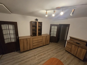 Exclusivitate. Aproape de Spitalul Judetean. Mobilat. Boxa la subsol.  - imagine 3