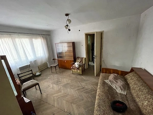 Vand apartament 2 camere tg ocna 