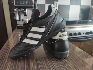 Ghete de fotbal Adidas Kaiser 5 