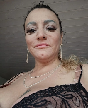 Show web singură sau cu partener Matură