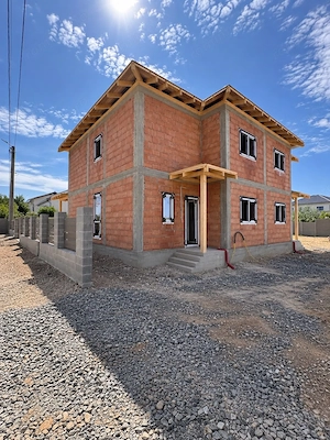 P+1 – 114 mp/utili 5 camere-2 bai – 170.000 Euro Comision 0 - imagine 2
