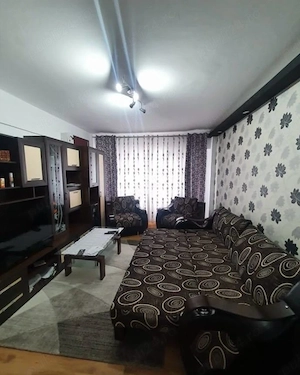  Proprietar Inchiriez ap 2camere cu parcare - imagine 7