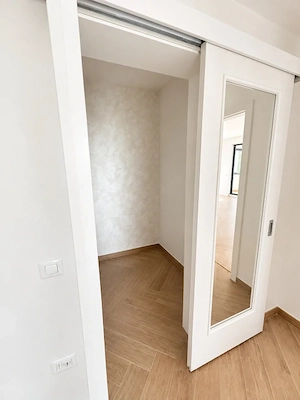 Apartament 3 camere, 100 mp, zona Medicina - imagine 10