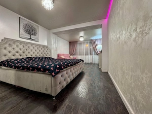 De vanzare apartament 3 camere Parter Mazepa 1 - imagine 2
