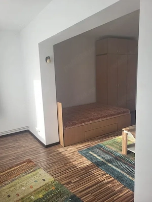 Apartament 1 camera decomandat etaj 3 mare Liceul Auto Freidorf centrala proprie mobilat utilat - imagine 7