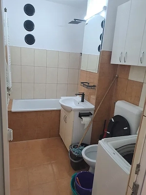 Apartament 1 camera decomandat etaj 3 mare Liceul Auto Freidorf centrala proprie mobilat utilat - imagine 8