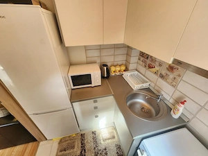 Închiriez garsoniera în Zona UMT - imagine 3
