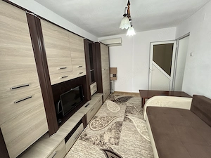 Inchiriez apart.2 cam.modern, totul nou,foarte ingrijit, central,intre Kaufland si Intim - imagine 2