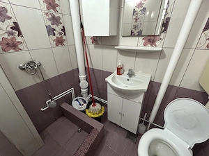 Inchiriez apart.2 cam.modern, totul nou,foarte ingrijit, central,intre Kaufland si Intim - imagine 7