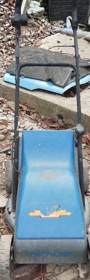masina de tuns iarba electrica 