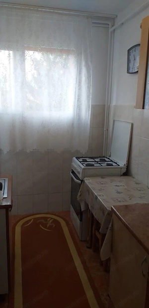 Ofer pentru inchiriere apartament cu 2 camere - imagine 7