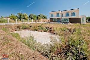 Casă de Vis în Devenire: Vilă Modernă cu Potențial imens - imagine 4