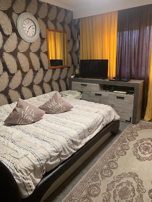 Vand Apartament 3 camere decomandat - imagine 5