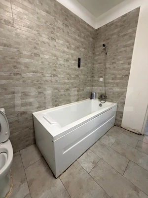 Apartament 2 camere de vânzare, 72 mp, zona Pietroasa - imagine 8