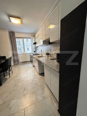 Apartament 2 camere de vânzare, 72 mp, zona Pietroasa - imagine 5