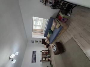 Vând apartament cu 3camere confort 1 semidecomandat bloc turn etaj intermediar 