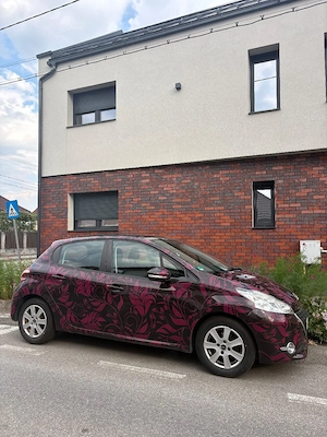 Vând Peugeot 208, motor de 1.2, 82 cp, an fabricație 2013 - imagine 4