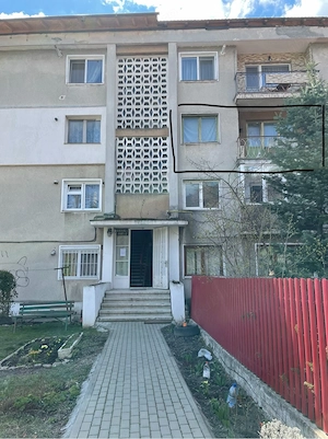 Vand apartament 2 camere tg ocna  - imagine 8
