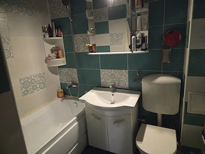 Închiriez apartament cu 2 camere - imagine 4
