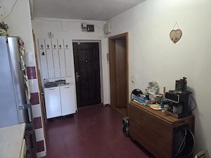 Închiriez apartament cu 2 camere - imagine 5