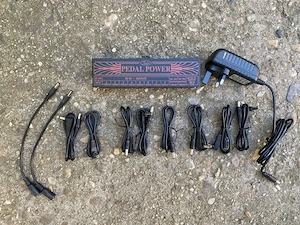 Rowin Pedal Power sursa pedale efecte chitara