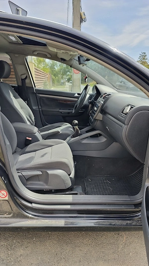 VW Golf 5 1.9 TDI BKC 105 CP, AC rece, trapă, cârlig, proiect - imagine 7