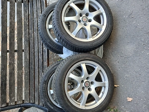 Vand 4 jante plus cauciucuri de iarna pt bmw!