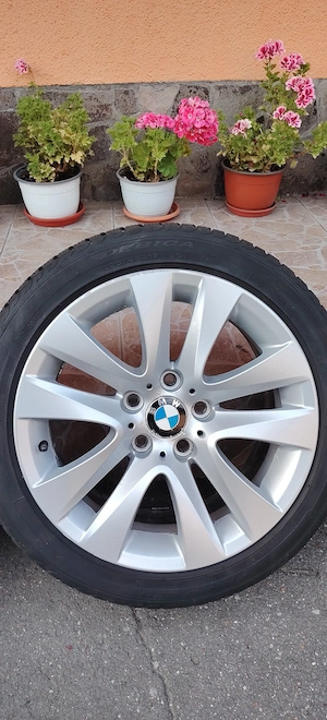 Vând anvelope iarna Debica import Germania 225/45 R17, pe jante aliaj originale BMW 320, 100 Eu/buc  - imagine 9