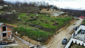 TEREN INTRAVILAN - RM. VALCEA - imagine 4