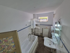 casa veche ce asteapta amenajarea ta, Ploiesti, central - imagine 4