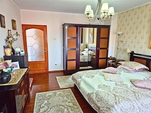 VILA CLASICA DE FAMILIE |TEREN 1137| POZITIE EXCELENTA - NORD - imagine 8
