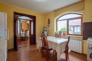Reședință de lux sau centru de activități pentru copii - imagine 5