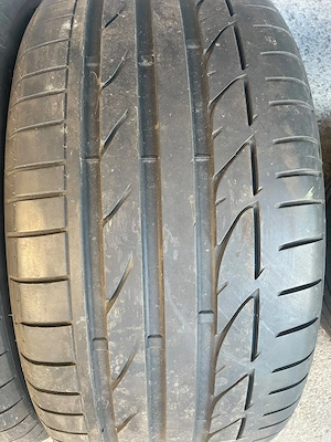 275 40 r 19 vara