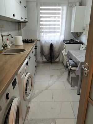 Inchiriez apartament 2 camere platou Galata