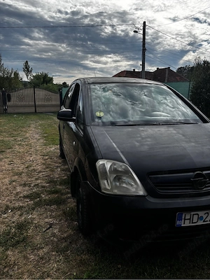 vand sau schimb opel meriva A