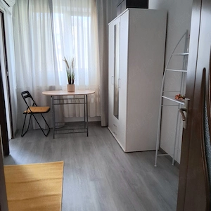 Contract, metrou 1 Dec. 3 min, confortabil, proprietar