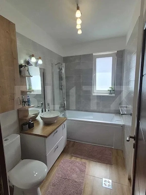 Apartament 3 camere | 77 mp | Etaj 1 | Zona Terra | Parcare - imagine 8