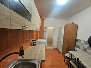 de închiriat apartament cu 3 camere - imagine 5