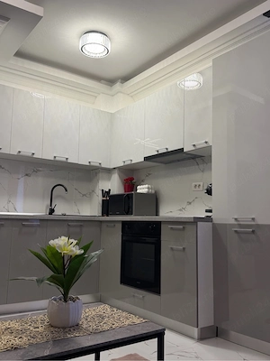 Termen lung apartament nou + Parcare  - imagine 4