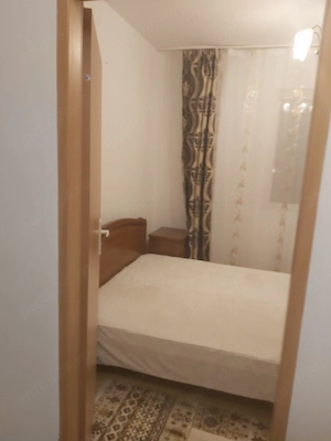 Inchiriez apartament 3 camere - imagine 2
