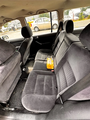 VW Golf 4 Variant 1,9 TDI - 74KW, clima - imagine 8