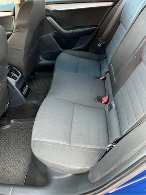 Skoda Octavia 150.000 km 1.6 TDI Xenon, Clima - imagine 10